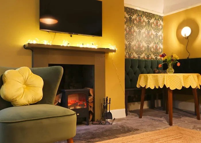 Two Bedroom Flat In Caledonia Place